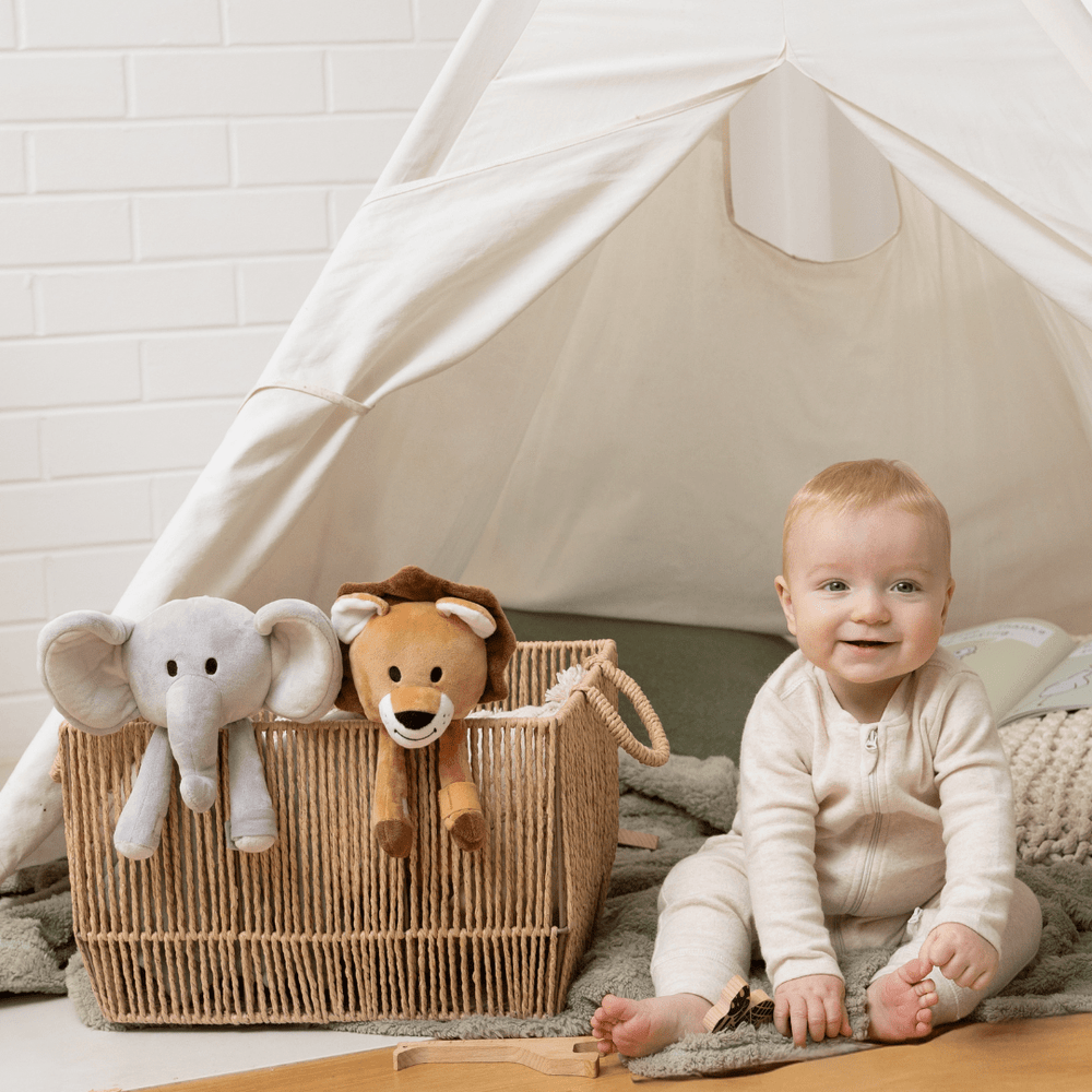 
                      
                        Sleep Toy - Rory the Lion - Riff Raff Baby US
                      
                    
